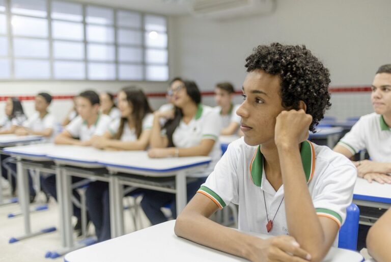 INAUG ESCOLA ESTADUAL DE ENSINO PROFISSIONAL REDENCAO