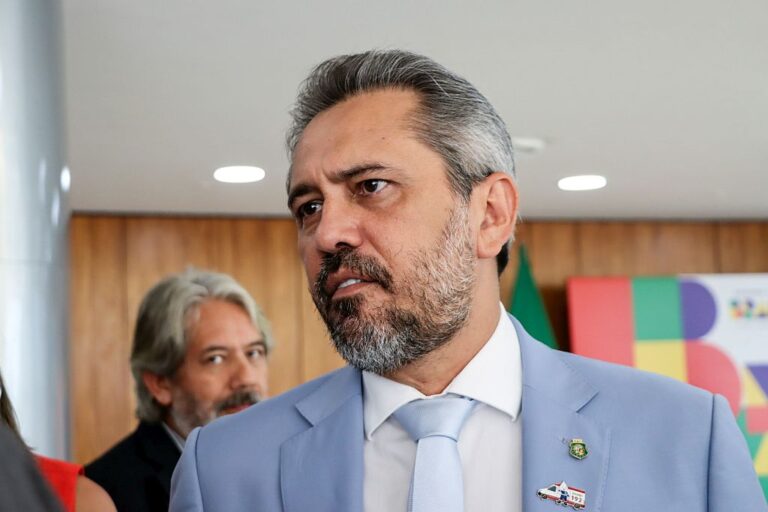 Brasília, (DF) – 09/11/2023 – Entrevista coletiva do Governador do Ceará, Elmano de Freitas, após encontro com o presidente Lula. Foto Valter Campanato/Agência Brasil.