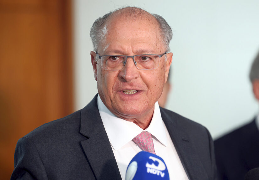 Reunião para discutir medidas à tarifa de 50% dos EUA