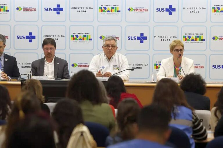 médicos