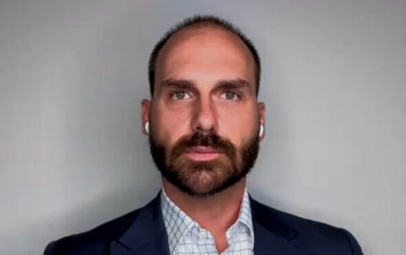 UUSZ_UvJBZg-01-24-56-26-OESTE-SEM-FILTRO-MORAES-ABRE-INQUERITO-CONTRA-EDUARDO-BOLSONARO-26_05_2025-712x370