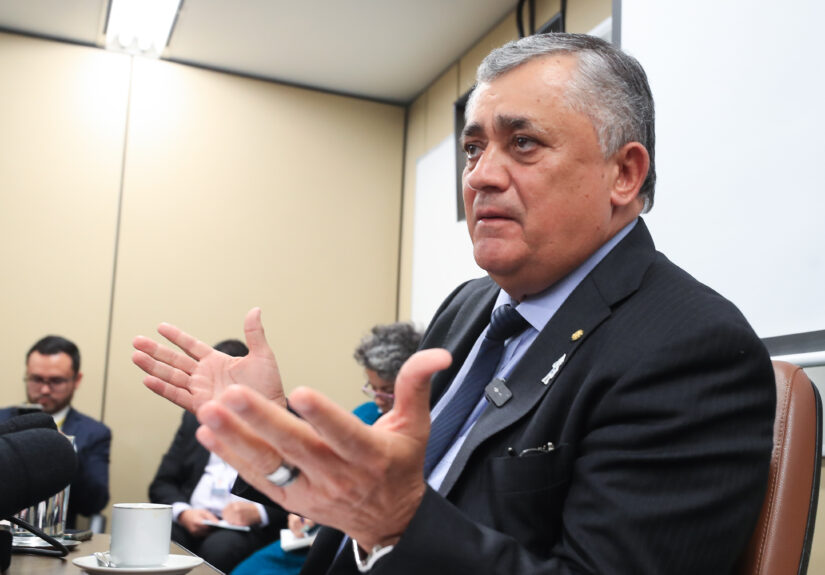 Brasília (DF) 10/-4/2023 Líder do Governo na Câmara, Deputado José Guimarães, durante coletiva a Imprensa.