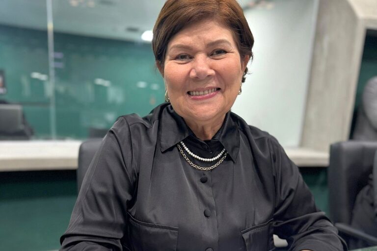 jô farias