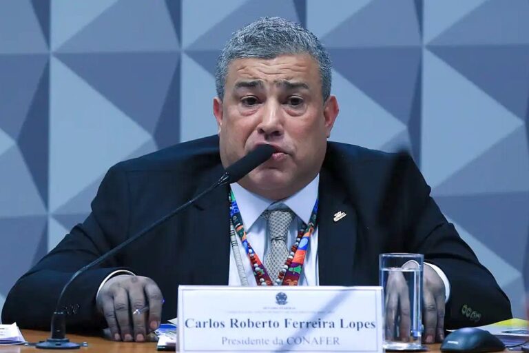 carlos roberto