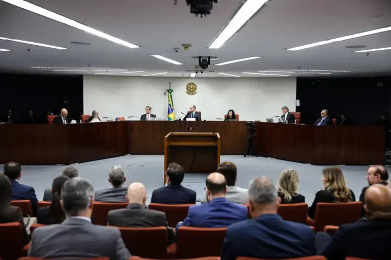 julgamento-trama-golpista-mc_abr_11092025-18