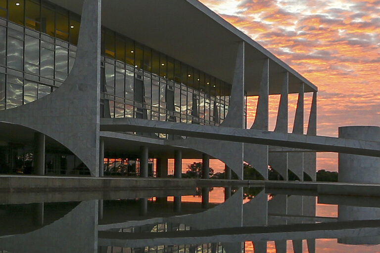 Palácio do Planalto é o local de trabalho da Presidência do Brasil