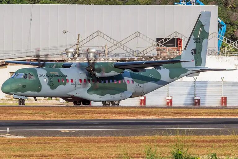 avião