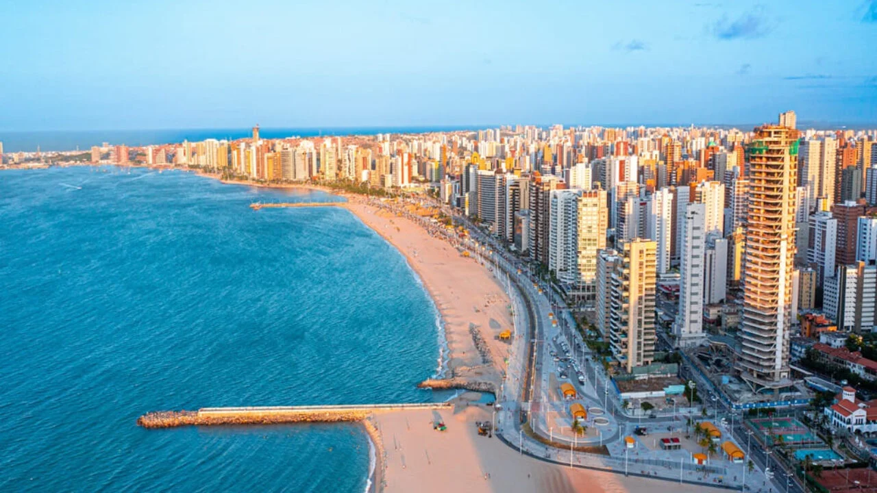 Morar na Beira-Mar de Fortaleza: Luxo, Preços e Vantagens