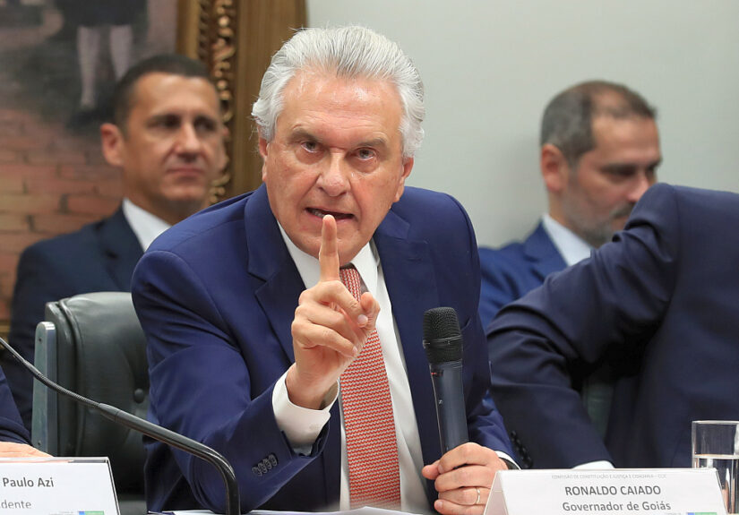 Brasília (DF), 28/05/2025  - Governadores do Pará, Helder Barbalho, e de Goiás, Ronaldo Caiado na Comissão de Constituição, Justiça e Cidadania (CCJ) da Câmara  para debater a PEC da segurança pública.  Foto: Lula Marques/Agência Brasil