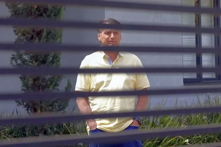 1_bolsonaro-59103837