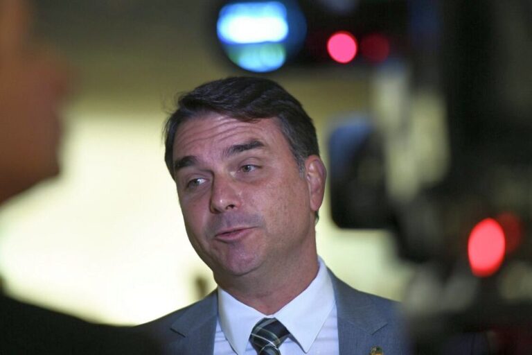 flavio-bolsonaro-1