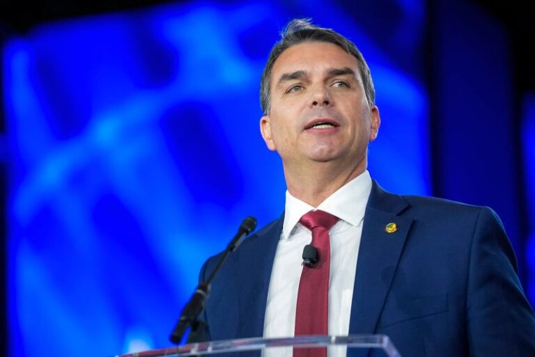 flavio-bolsonaro-2