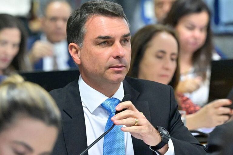 flavio-bolsonaro-3