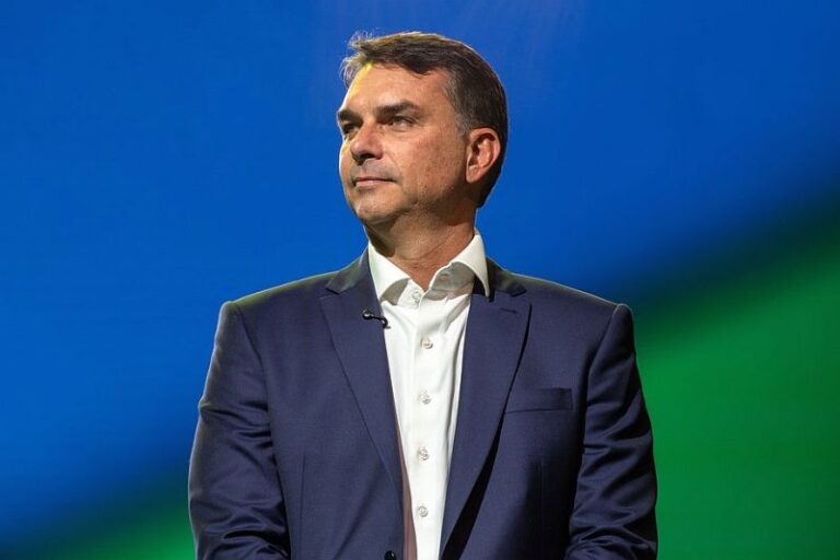 flavio-bolsonaro5
