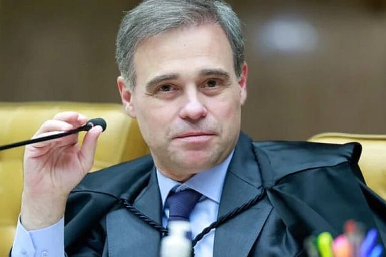 andré-mendonça