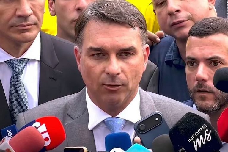 flávio-bolsonaro3