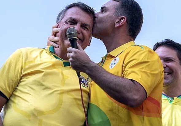 bolsonaro-e-flávio