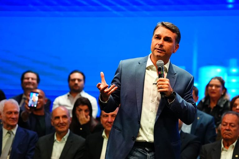 flávio-bolsonaro7