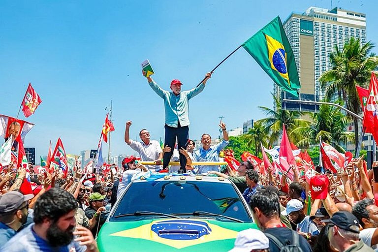 lula-em-copacabana